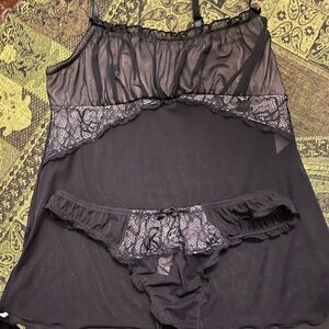 Gilligan & O'Malley slip mesh and lace Camisole and matching panties both (S).